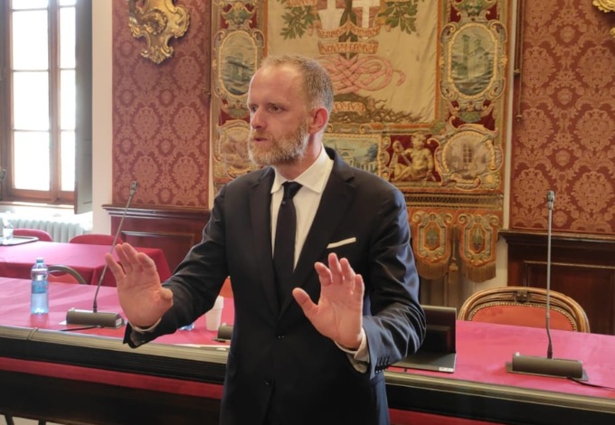 Positività al Covid per il sindaco Rapinese: stop agli impegni istituzionali