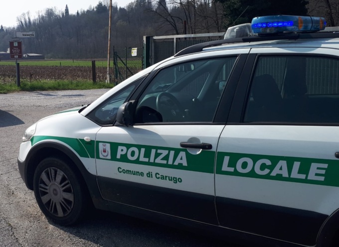 Vagava per strada in stato confusionale: soccorsa dagli agenti della Polizia locale