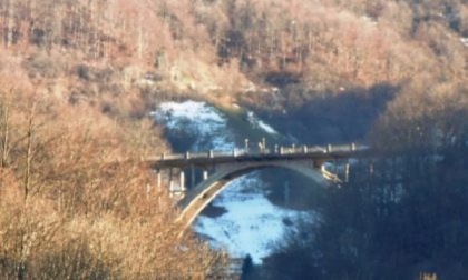 Comasco 19enne tenta il suicidio da un ponte: i Carabinieri lo salvano