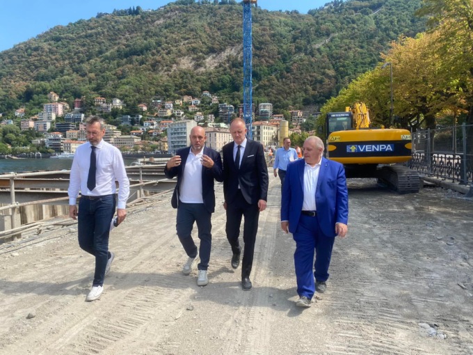 Cantiere delle paratie, sopralluogo dell’assessore Sertori: “A marzo 2023 la passeggiata fino a piazza Cavour”