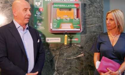 Ferrovienord: defibrillatori in ogni stazione, arriveranno anche a Como