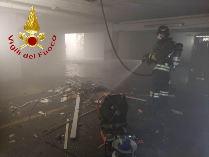 Incendio all’ex tessitura Bedetti: intervento dei Vigili del Fuoco