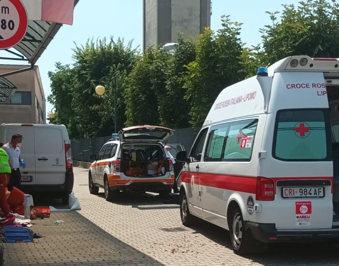 Malore in azienda a Cabiate