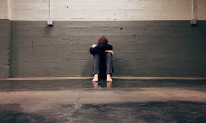 Depressione: cos’è, tipologie, sintomi e trattamenti