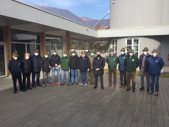 Alpini in piazza Mercato a Erba: apre oggi il ristorante