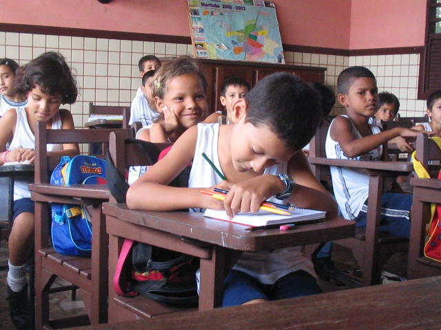 Bambini nelle scuole di Marituba