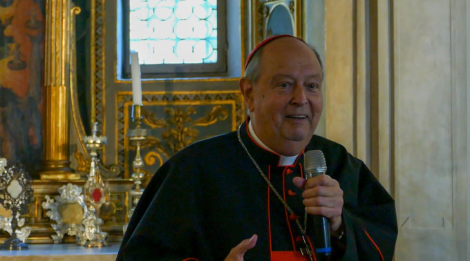 Como abbraccia il neo cardinale Oscar Cantoni: “Papa Francesco ha privilegiato le periferie”