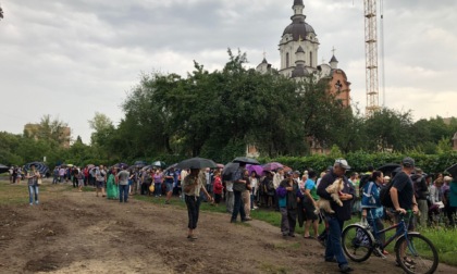 Siamo in missione umanitaria in Ucraina: oggi consegnati generi alimentari a Kharkiv