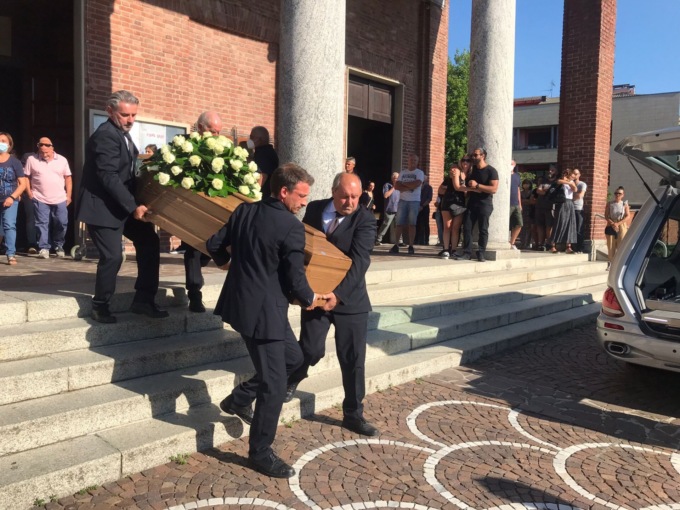 L’addio al motociclista di Carugo: “Pensiamo a chi ora vive grazie agli organi di Fabio, lui lo avrebbe voluto”