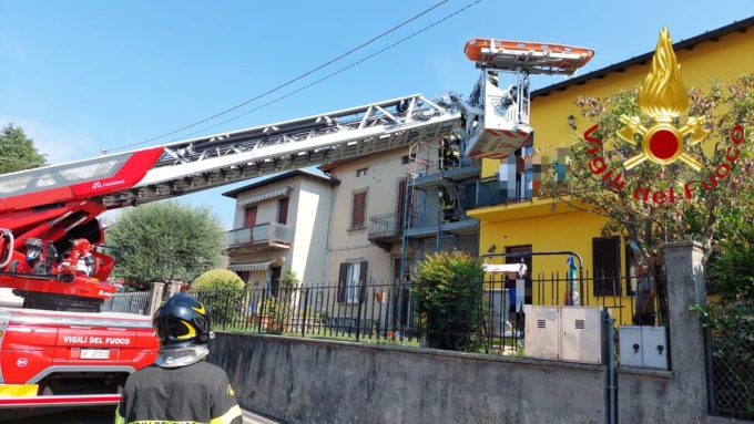 Paura per un uomo a Lurate: punto da un insetto, va in shock anafilattico