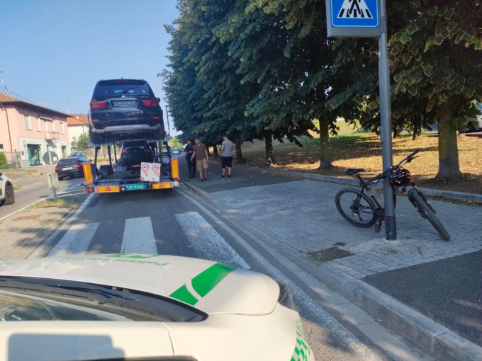 Ciclista ferito, soccorritori in codice rosso