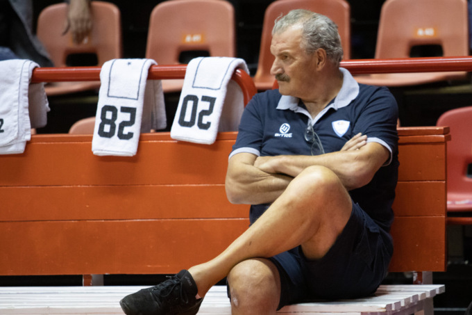 Pallacanestro Cantù coach Sacchetti: “Pagata la stanchezza, serve più fisicità”