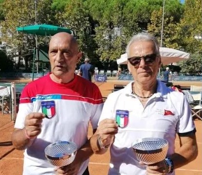 Tennis lariano: Primo Veneri conquista un doppio scudetto nella categoria Over 65