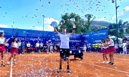 Tennis Como il tedesco Cedrik Marcel Stebe Stebe vince il Città di Como 2022