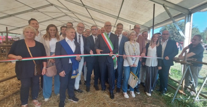 Alzate Brianza festeggia con la Fiera Zootecnica: più di 90 capi in esposizione
