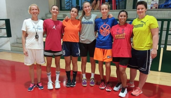 Basket femminile Cantù, Vertematese e Como sono già al lavoro, Mariano ripartirà lunedì 5 settembre