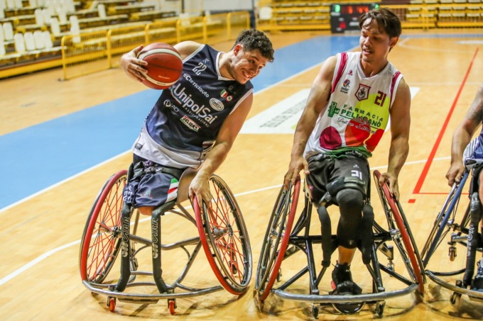 Primi due punti per l’UnipolSai Briantea84 Cantù: vittoria a Reggio Calabria 72 a 60