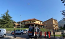 Incidente tra furgone e moto a Longone: ferito un ragazzo del Romagnosi