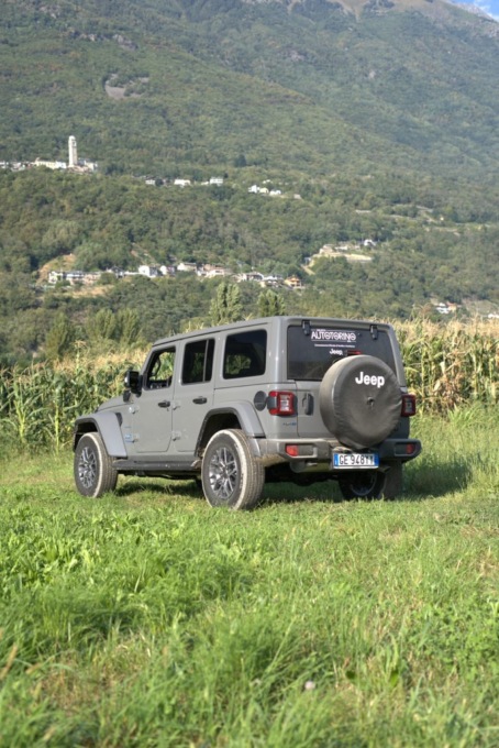 Autotorino porta in piazza la 4xe Week di Jeep