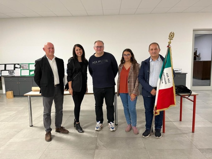 Grande successo per la presentazione del libro sulle partigiane di Appiano Gentile