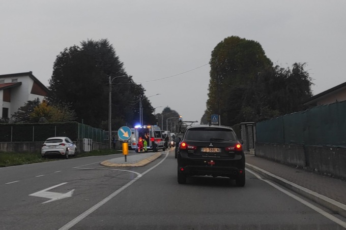 Incidente a Cermenate, coinvolto un monopattino: ferito un 29enne