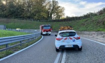 Soda caustica in autostrada: intervengono i Vigili del Fuoco