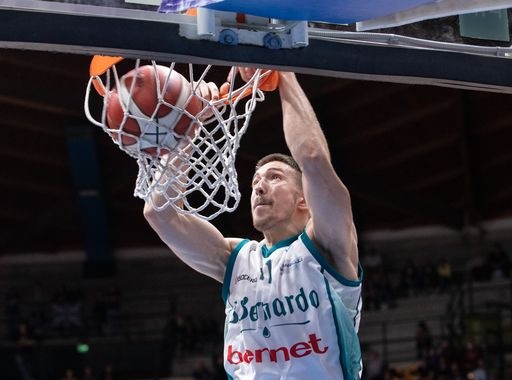 Cantù vince in casa contro Rieti, ma non convince coach Sacchetti: “Salvo poco o nulla di questa partita”