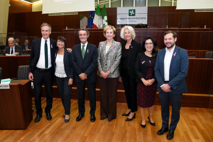 “Ottobre Rosa”: in Consiglio regionale la cerimonia di sensibilizzazione per la prevenzione del tumore al seno