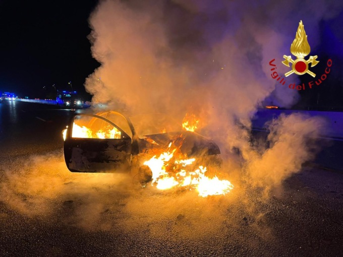 Incidente in autostrada: due feriti
