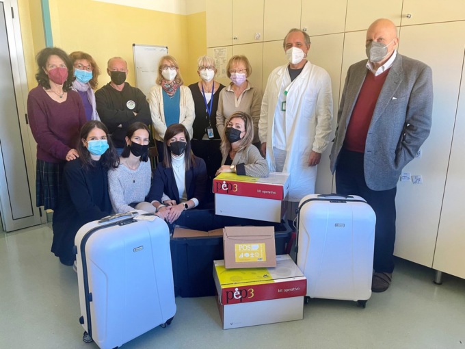 “Il Giardino di Luca e Viola” e “Silvia” donano due kit per lo spettro autistico alla Neuropsichiatria infantile