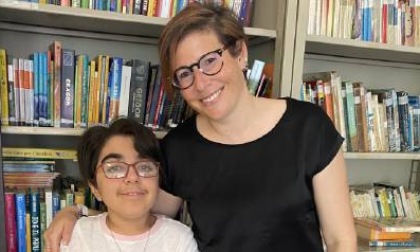 Miriam, bibliotecaria speciale: con i libri ha vinto le difficoltà e si è fatta amare dai compagni