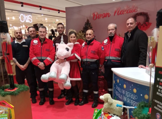 “Il giocattolo benefico”, successo per la raccolta di giochi organizzata dal centro commerciale Mirabello