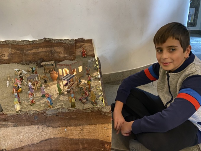 Giacomo, artigiano del presepe a soli 11 anni