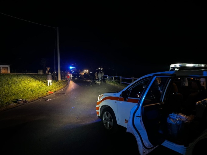 Terribile scontro tra una moto e una bici