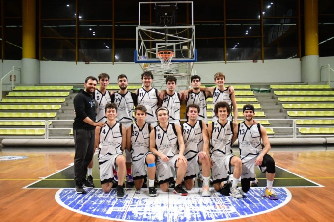 Basket Prima Divisione: la capolista Comense riparte e sbanca il campo del Leopandrillo
