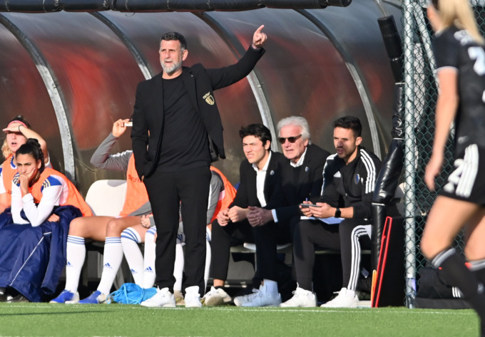 Como Women mister De La Fuente: “Con la Fiorentina gara difficile ma vogliamo fare punti”