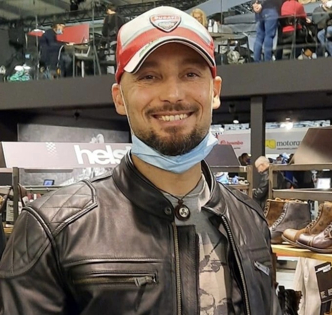 Chiesa gremita per l’addio al giovane papà Denis Ghizzoni