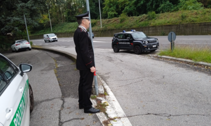 Fermato dai Carabinieri rifiuta il test antidroga: in macchina aveva anche della cocaina