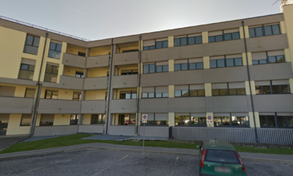 Presidio dei sindacati all'ospedale di Gravedona: ore e stipendi dimezzati per 63 dipendenti