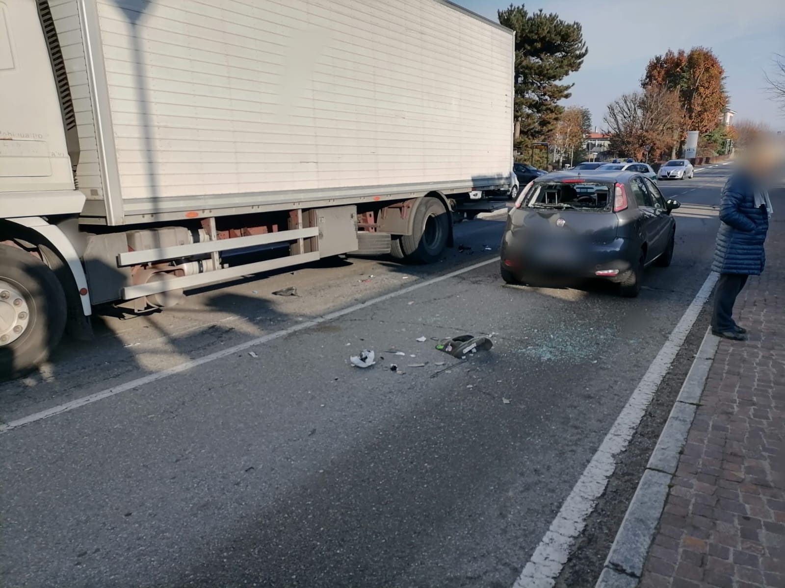 Incidente tra auto e moto a Luisago