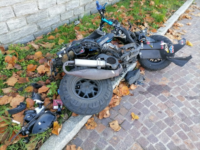 Incidente tra auto e moto a Luisago