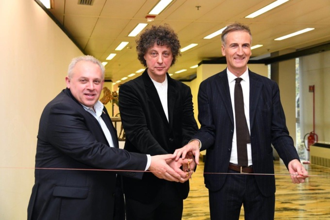 Inaugurata la mostra “Tra apparente, immanente e trascendente” a Palazzo Lombardia