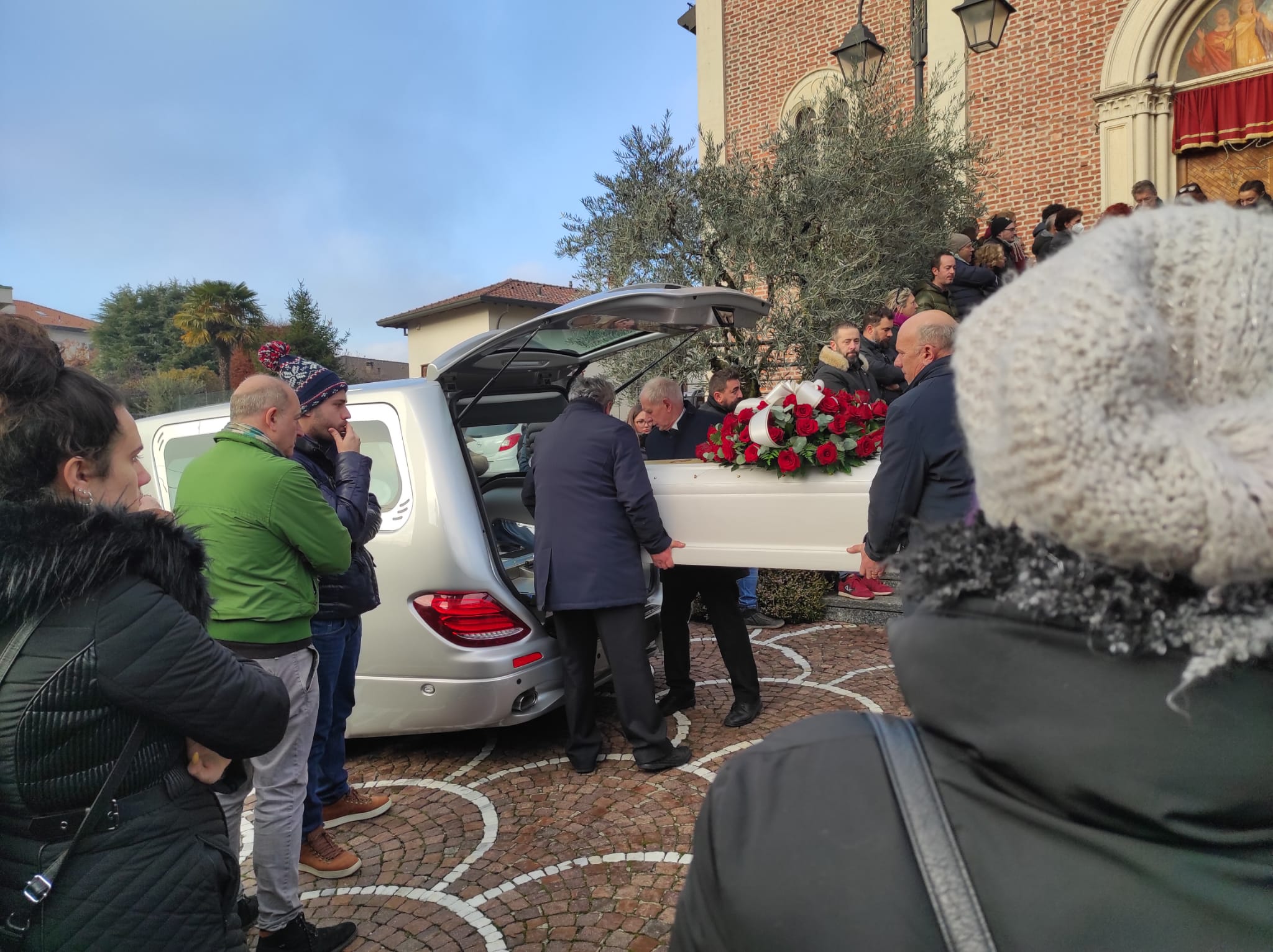 mirabello, funerale Giorgia Passafini