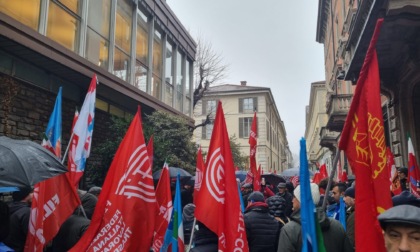 Mobilitazione nazionale lavoratori dell’edilizia a Torino: presenti più di 50 comaschi