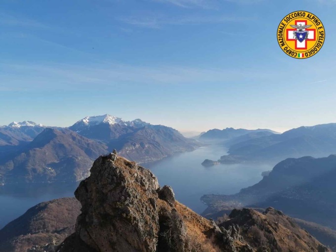 precipitano monte Grona turisti francesi