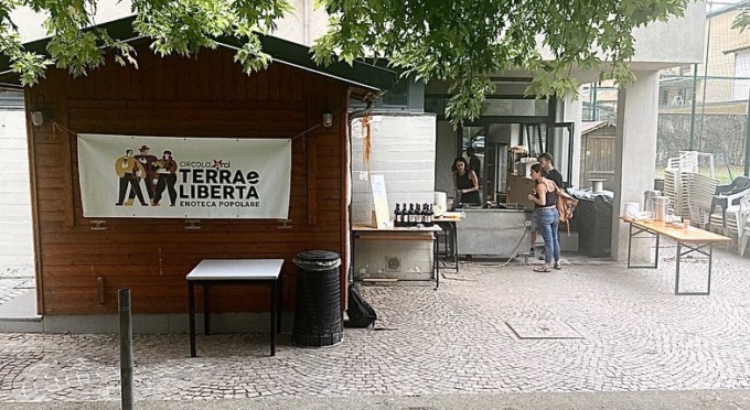 “Dove bisogna stare”: al Circolo Arci Terra e Libertà proiezione e degustazione
