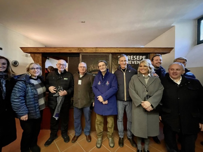 Cala il sipario sul presepe di Crevenna con grandi numeri e la visita di Fontana