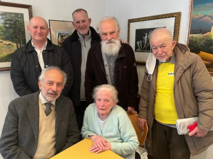 Gad Lerner fa visita alla staffetta partigiana, intervista speciale ad Anna la rossa