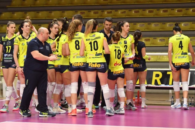 Albese Volley: la Tecnoteam concede il bis e sbanca al tie break Cremona