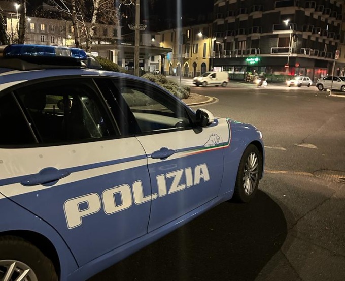 Ladri in fuga sui tetti: uno è stato arrestato, l’altro resta in ospedale